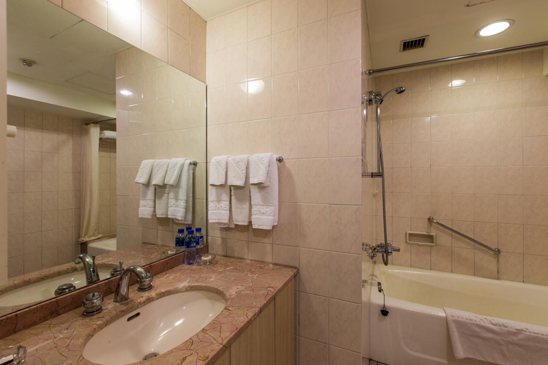 Bathroom 4, Ruishi Hotel Dalian, Dalian
