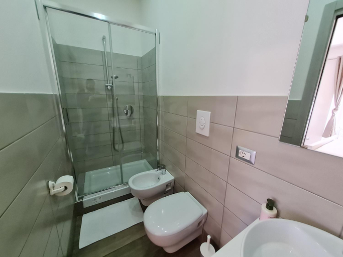 Bathroom 3, GIULIA'S GUESTHOUSE, Rome