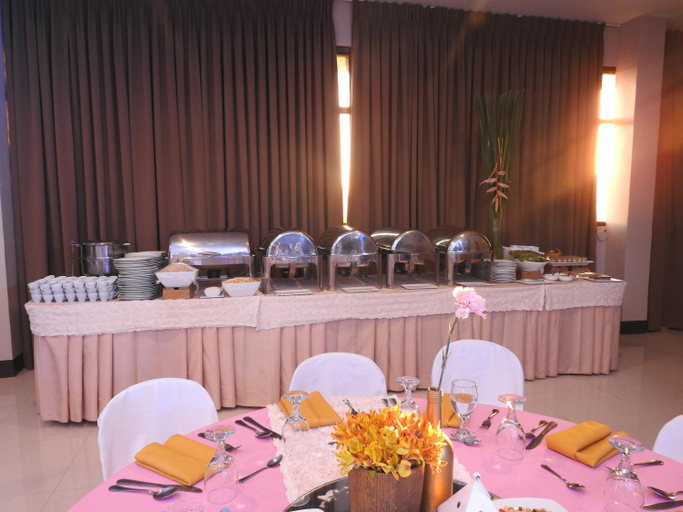 Food & Drinks 4, Residenciale Boutique Apartments, Quezon City