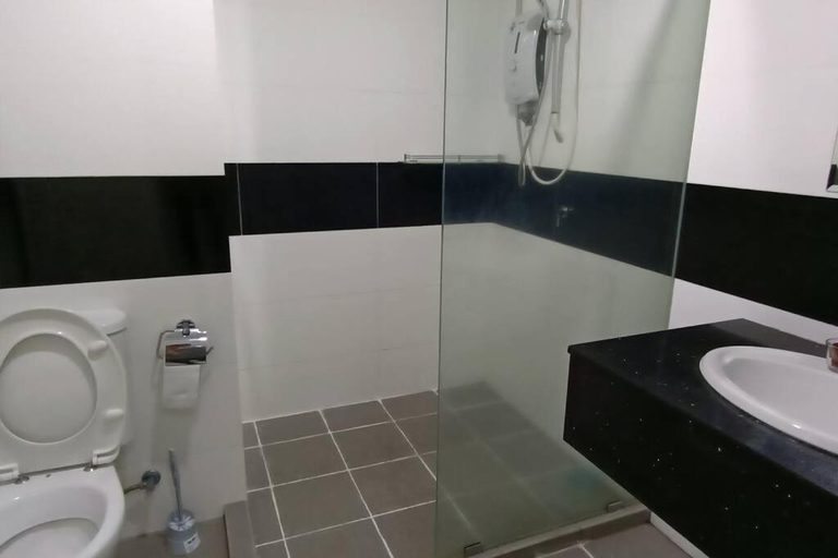 Bathroom 3, Family Suites at Mansion One by MAJ, Pulau Penang