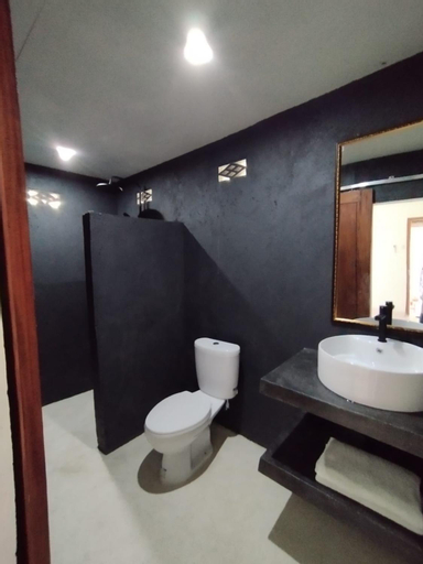 Bathroom 7