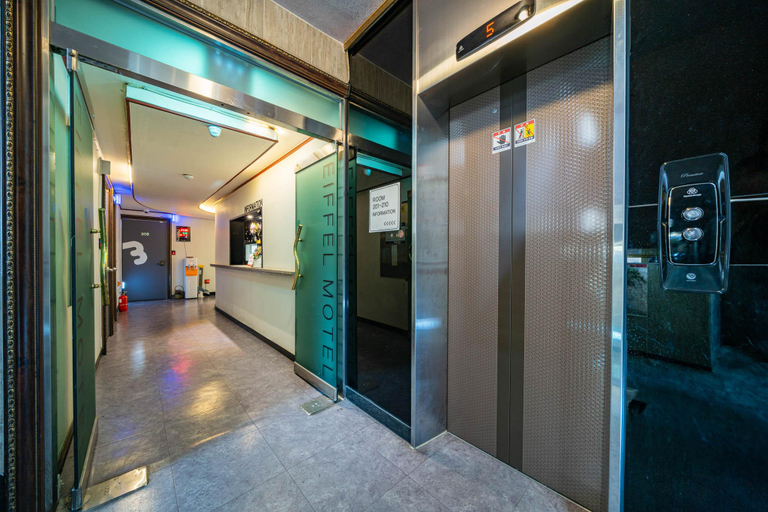 Others 4, Wonju Effel Motel, Wonju