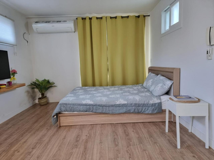 Bedroom, Cozy House & Tour, Jeju