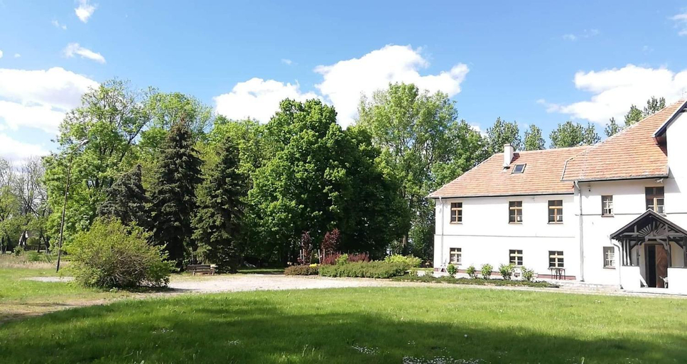 Others 5, Dwor Komorowo, Szamotuły