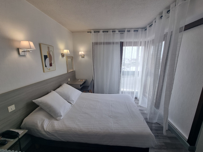 Bedroom 4, Hotel Le Vascon, Landes