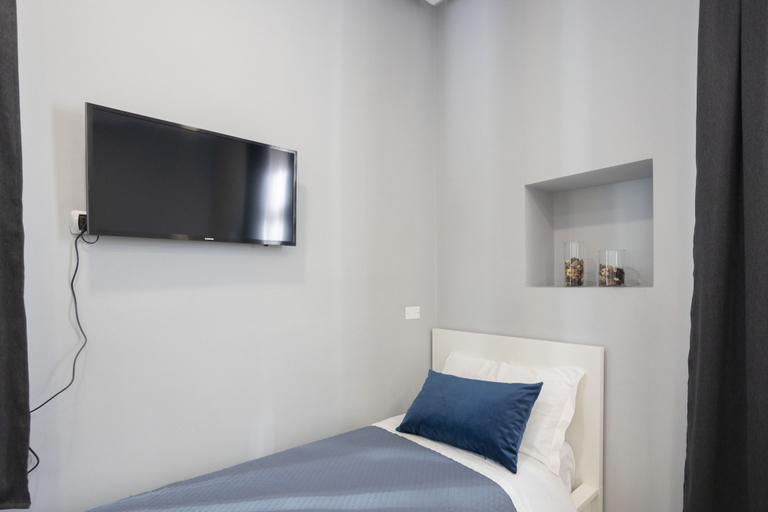 Bedroom 4, Tredidenari B&B, Salerno