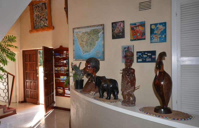Public Area 2, Beachcomber Bay Guesthouse, Ugu