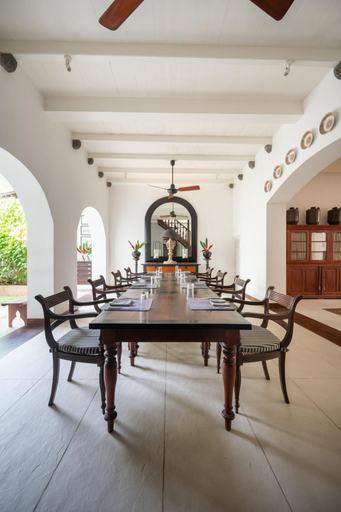 Food & Drinks 5, 42 Lighthouse Street, Galle Four Gravets