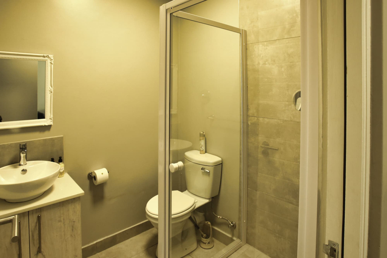 Bathroom, Nivica Lifestyle Living 18, Langebaan 4-Sleeper, West Coast