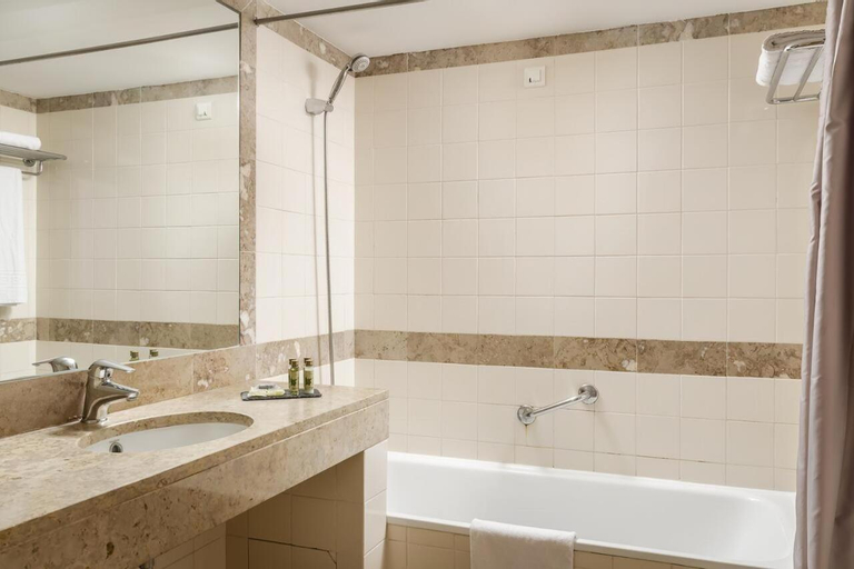 Bathroom 7
