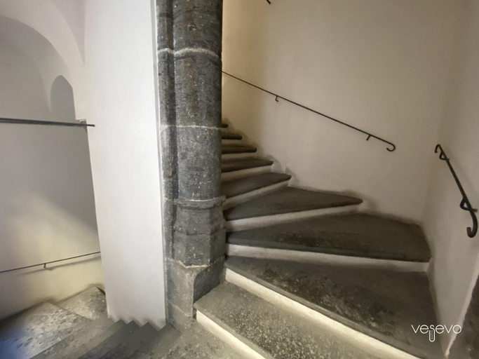 Others 4, Vesevo Rooms, Napoli