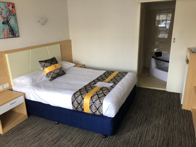 Bedroom 5
