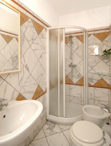 Bathroom 4, Ca' Due Leoni, Venezia