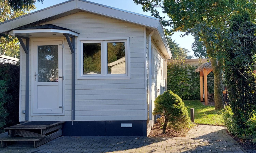 Entrance 3, Abija, Putten