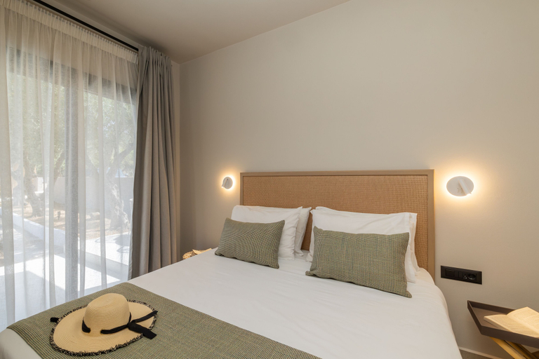 Bedroom 2, Topos Suites, Ionian Islands