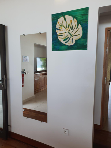 Others 3, Moorea Lodge Bungalow