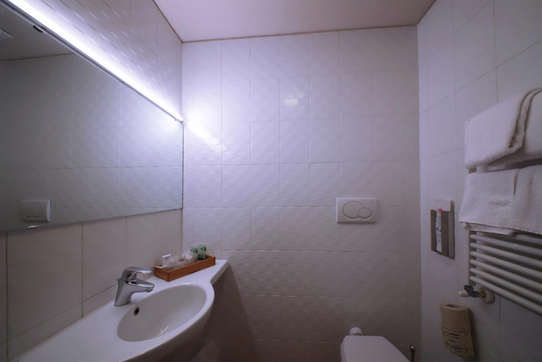 Bathroom 4, Monica Hotel Fiera, Milano