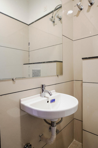 Bathroom 4, Aceotel Inn Flamingo, Indore