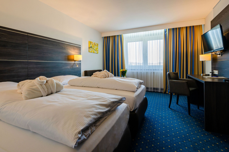 Bedroom 3, Hotel Fortuna Reutlingen-Tübingen, Reutlingen