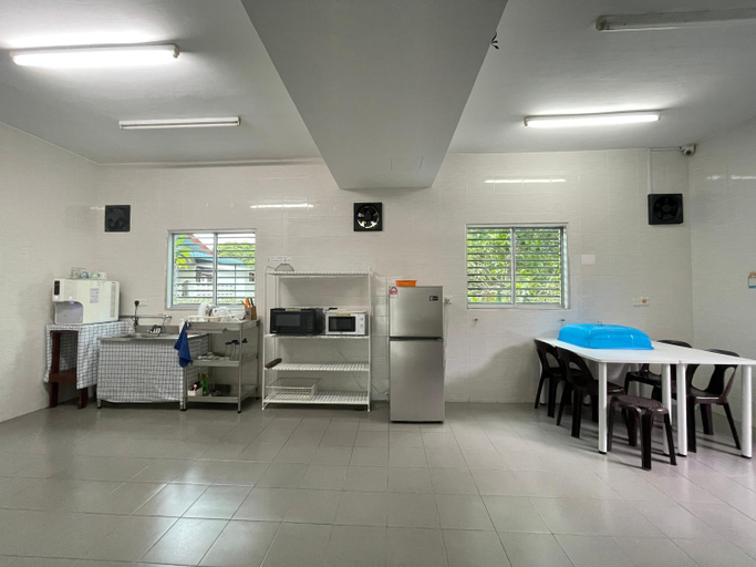 Food & Drinks, MR Homestay HotelStyle Room Teluk Intan, Hilir Perak