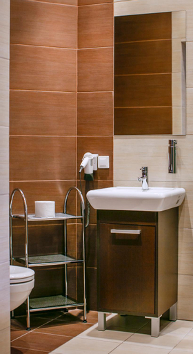 Bathroom 14