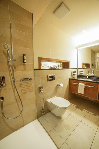 Bathroom 4