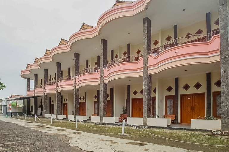 Exterior & Views 2, Pandu Prima Guest House Syariah Mitra Reddoorz, Bandung