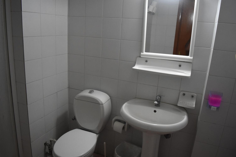Bathroom 5, Ares City Hotel, Kemer