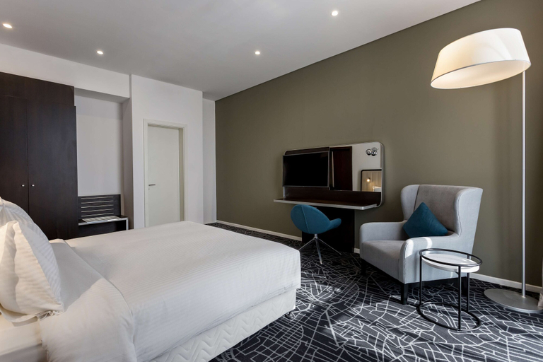 Bedroom 3, Radisson Hotel & Apartments Dammam Industrial City, Dammam