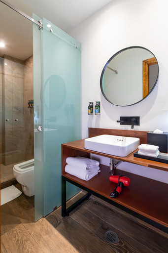 Bathroom 5, Casa de la Luz Hotel Boutique, Mexico City