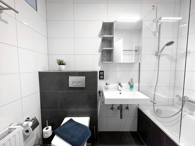 Bathroom 4