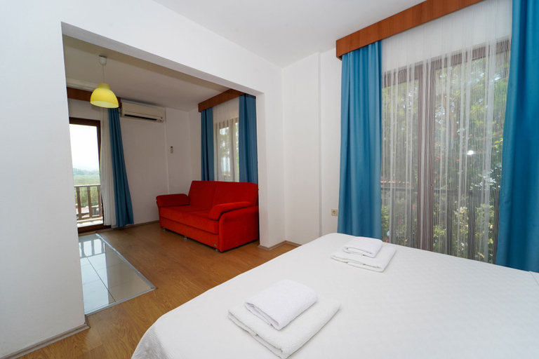 Bedroom 4, Akyaka Nehir Butik Otel, Ula