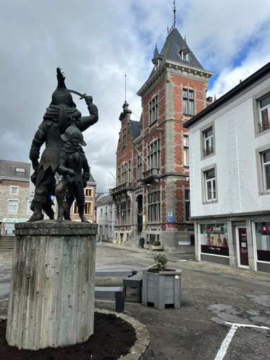 Les petits nids de Nina 1, Namur
