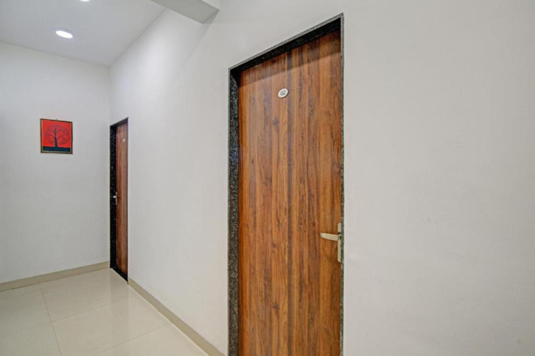 Public Area 2, Aceotel Inn Flamingo, Indore