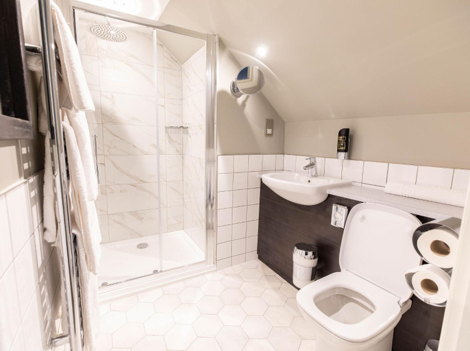 Bathroom 4, Blackfriars, Highland