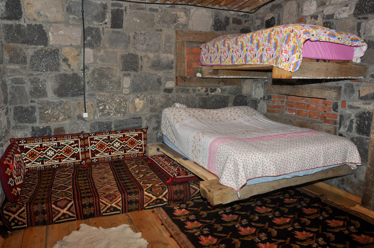 Room 2, Doğunun Taş Evleri, Selim