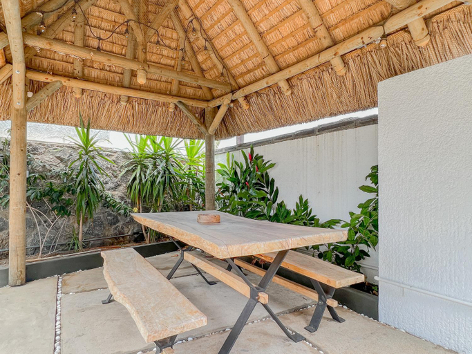 3, Residence Celestial - Premium 3 bedrooms Villa with volcanic stone Pool