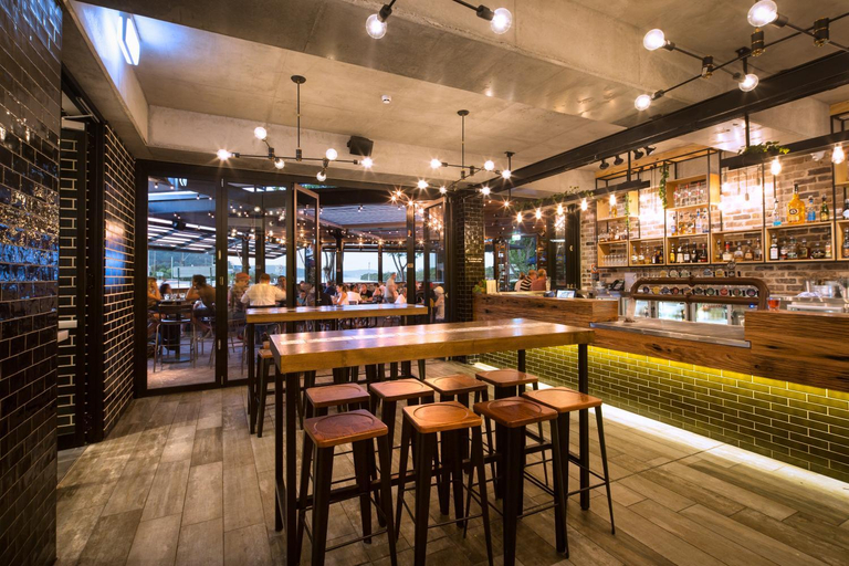 Food & Drinks 4, Bayview Hotel Woy Woy, Gosford - West