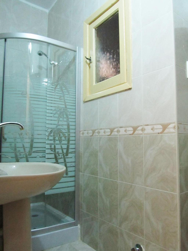 Bathroom 9