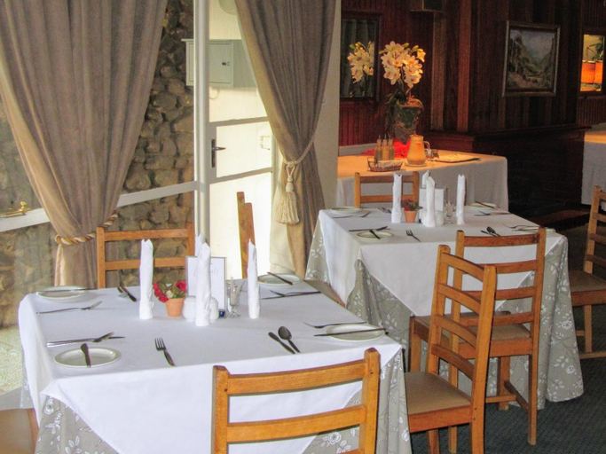 Food & Drinks 4, Umtali Country Inn, Joe Gqabi