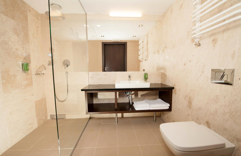 Bathroom 4, Hotel DeSilva Premium Poznań, Poznań City