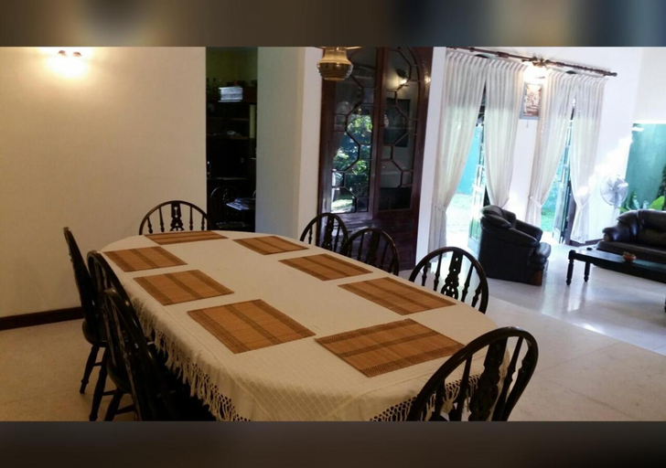 Others 4, Airport Gateway Residence, Negombo