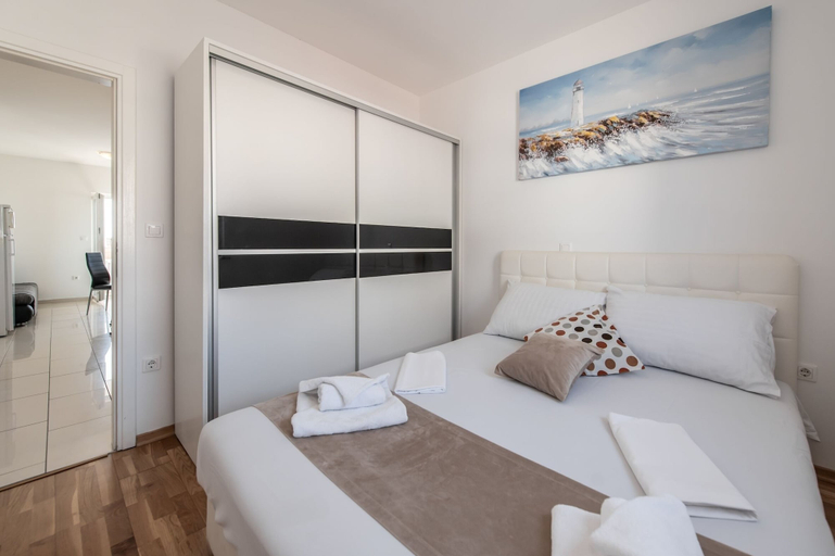 Bedroom 3, Apartments Fun, Novalja