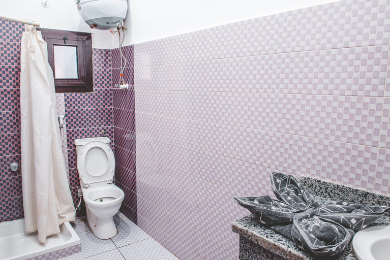 Bathroom 4, Dahab Plaza Hotel, Sant Katrin
