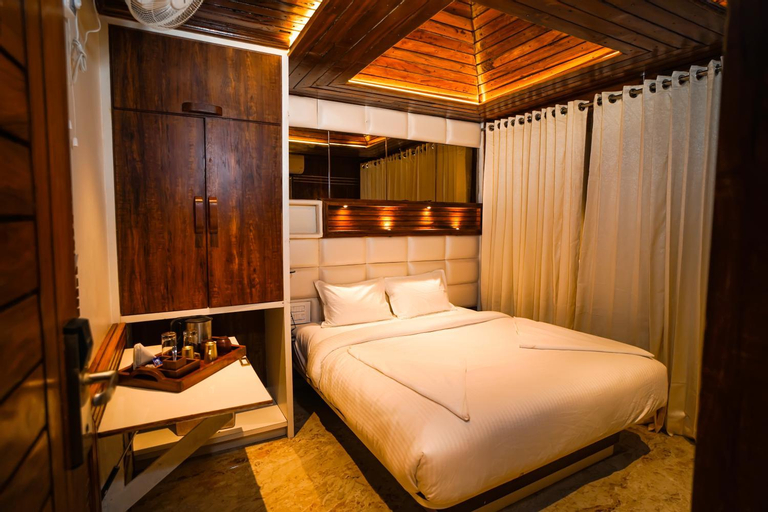 Bedroom 9
