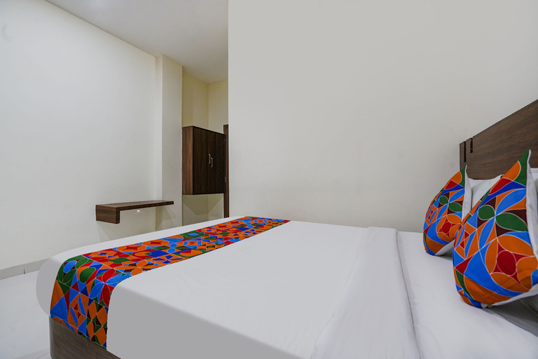Bedroom 2, Fabhotel V Grand, Krishna