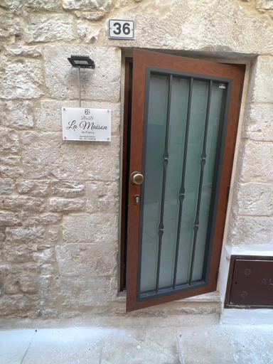 Others 5, La Maison da Francy, Bari