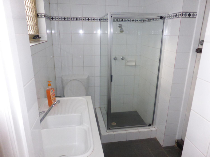 Bathroom 6