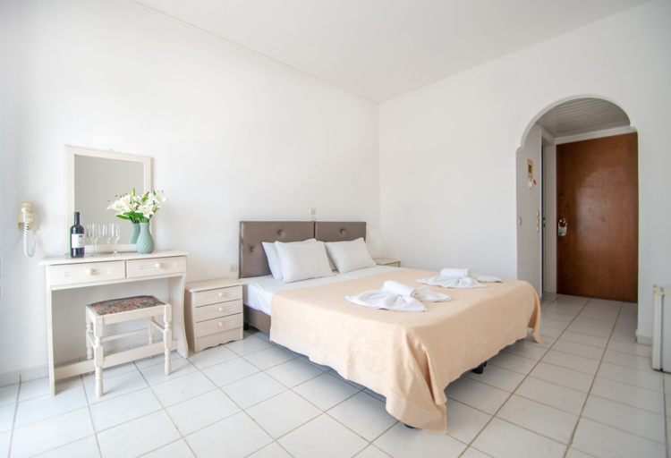 Bedroom 2, Ikaros Hotel, Ionian Islands