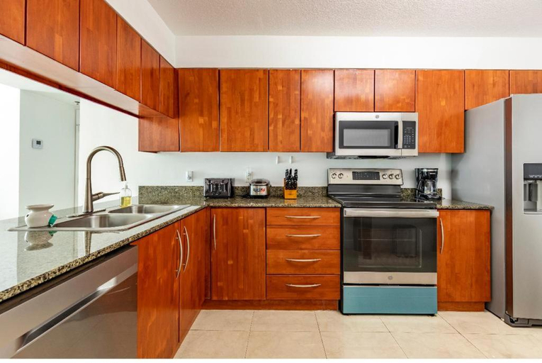 Others 4, Two Bedroom Oceanview Apartment in Brickell, Miami-Dade